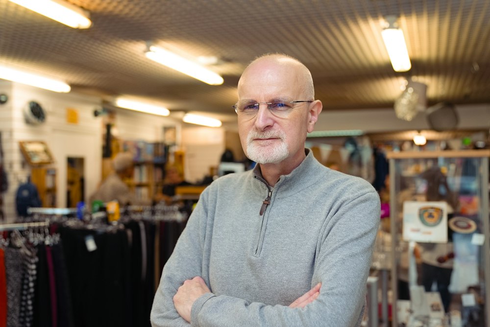Dirigeant dans son commerce